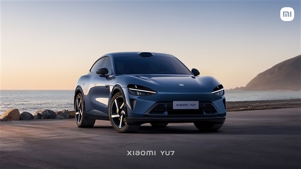 特斯拉焕新Model Y称尽管对比!雷军2字回应:好的
