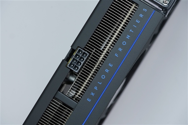 最强锐炫B570!蓝戟锐炫B570 Photon 10GB显卡图赏