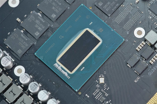 最强锐炫B570!蓝戟锐炫B570 Photon 10GB显卡图赏