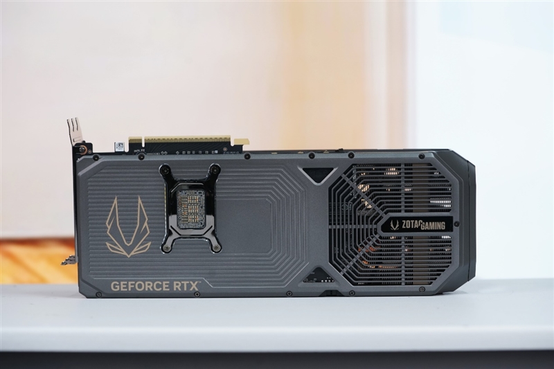 最高频率近3.3GHz!索泰RTX 5080 AMP EXTREME INFINITY评测:超频后与RTX 4090相去不远