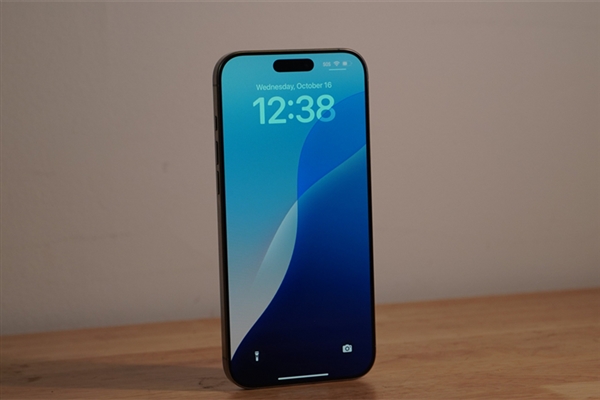 iOS 18.4出错:已卸载应用又回到了手机上