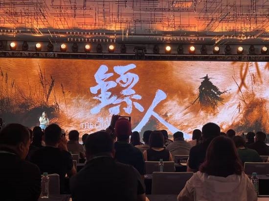 李连杰时隔14年出演《镖人》电影:搭档吴京、袁和平