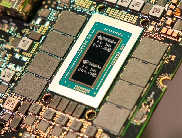 不只靠Intel!黄仁勋:决不放弃Arm CPU