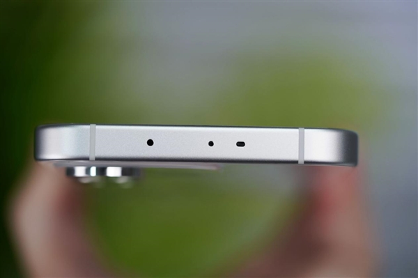 时尚、璀璨、闪耀！OPPO Reno 15评测：6.3英寸掌中影像旗舰！