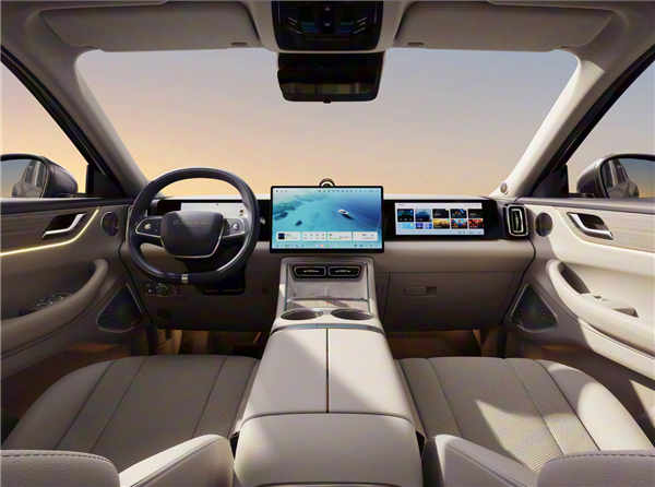 猎鹰700驾驶辅助上车！星途ET5增程版上市：13.49万起