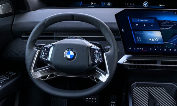 去欧洲试了宝马iX3 真给我开爽了！