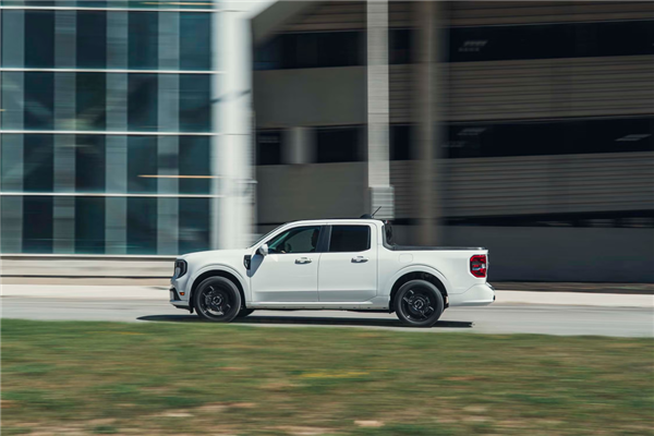 日本“老头乐”反攻美国 V8大皮卡要塌房了吗