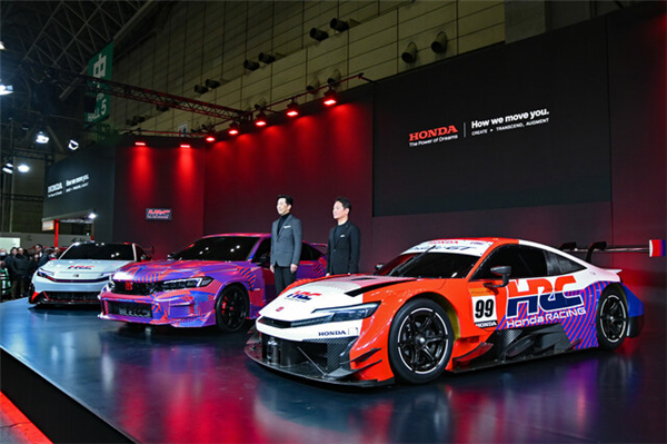 平时规规矩矩的车企 正在东京改装车展上释放天性