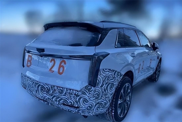 凯迪拉克也有插混版了! 新款XT5车型曝光：综合续航可达1600km