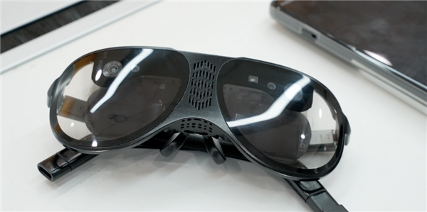 苹果的半成品方案 居然成了版本答案！