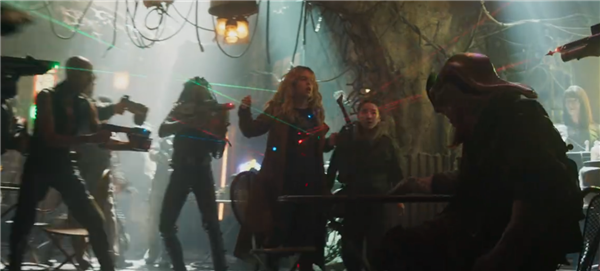 DC电影《超级少女》公布先导预告片:米莉回归主演 2026年上映