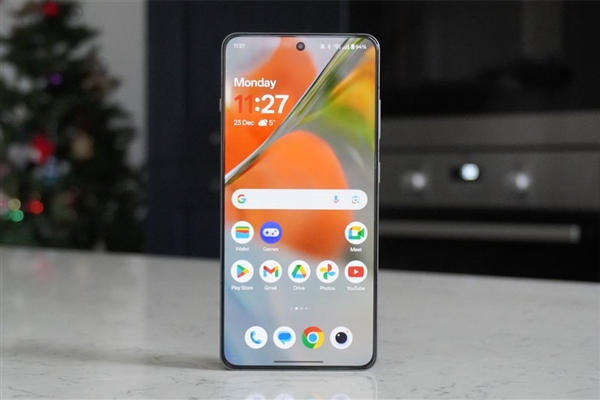 小屏党的梦中情机！李杰：一加15T将刷新大家对小屏手机的认知