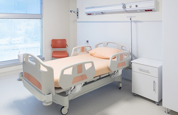 33岁男子突发心梗住进ICU 医生：熬夜抽烟是高危因素