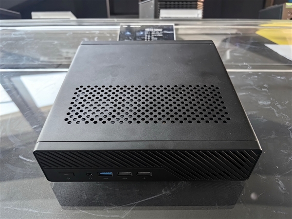 11款Intel Panther Lake迷你机首秀：这造型 绝了！