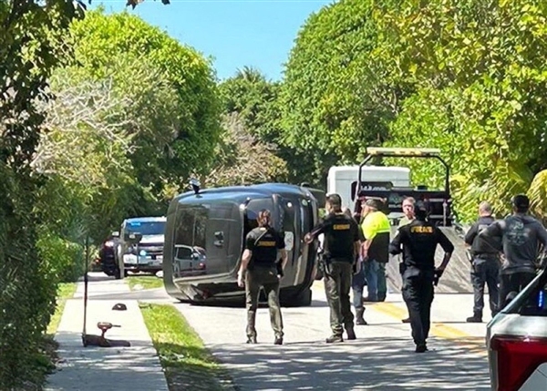 涉嫌醉酒驾驶致事故 高尔夫球星“老虎”伍兹被捕