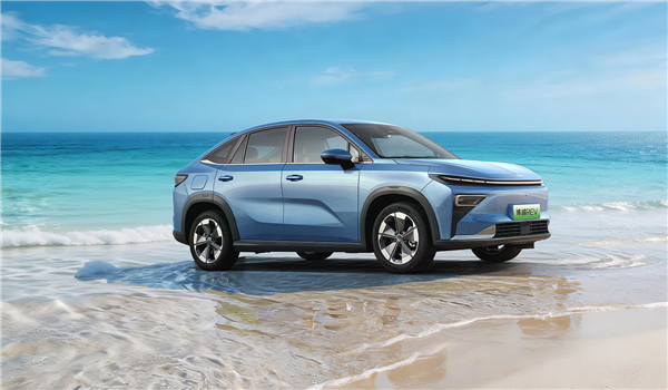 起步就是纯电220km长续航 吉利博越增程SUV上市：限时10.79万起