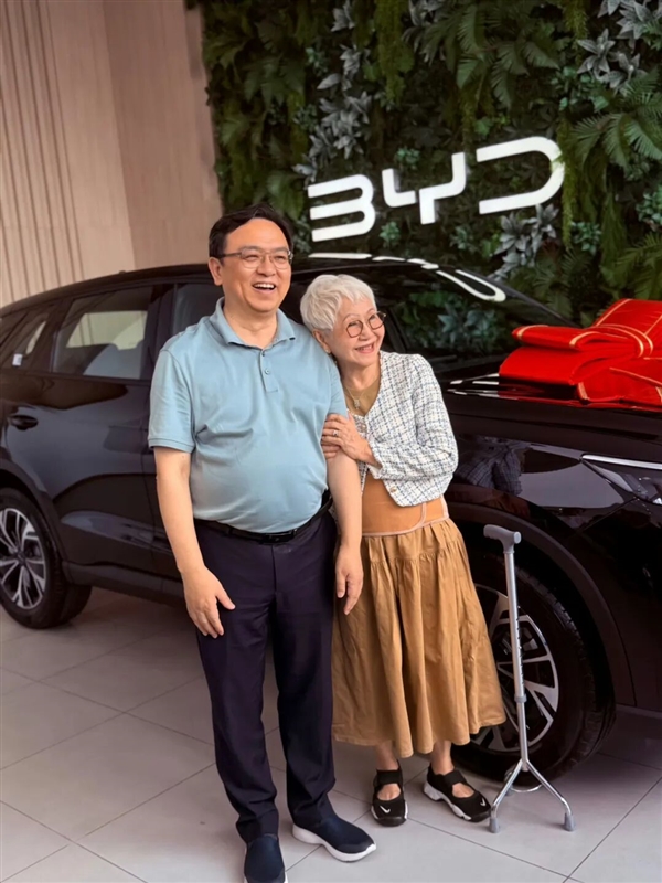 王传福收到“一封情书”:比亚迪就是泰国的春天