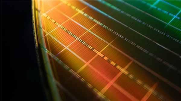 部分涨幅或超50%！半导体12英寸硅片长约价格大涨